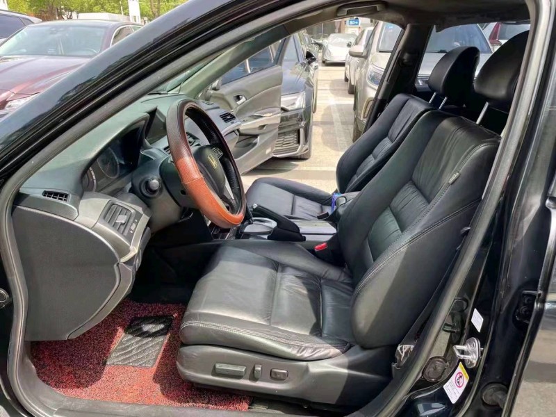 徐州12年本田雅阁4