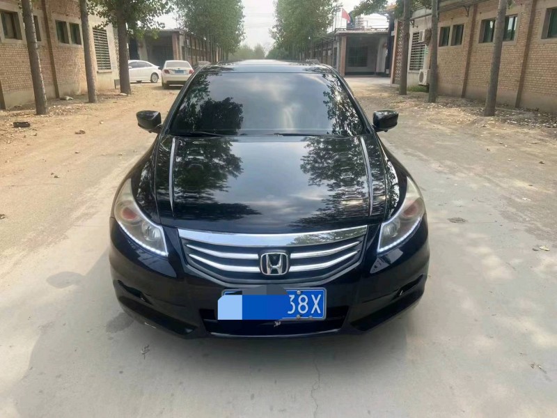 保定12年本田雅阁1