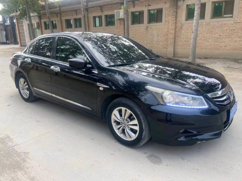 保定12年本田雅阁4