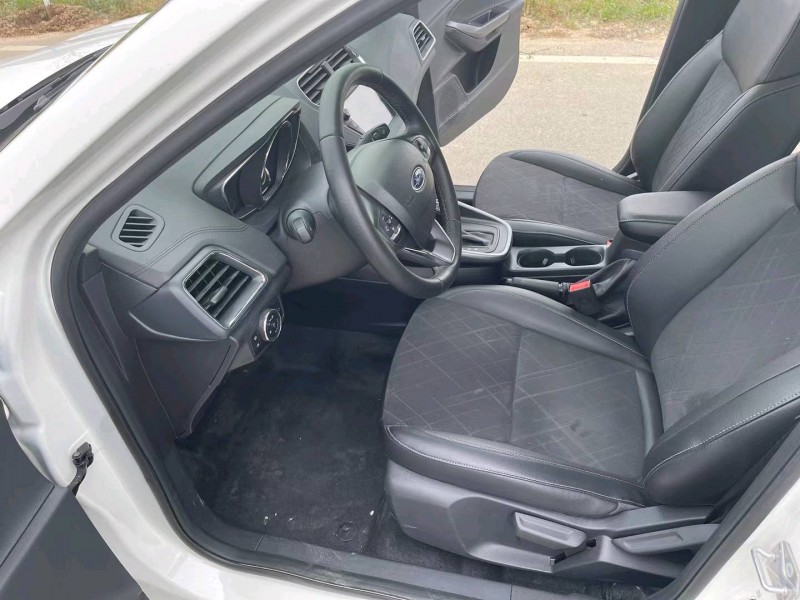 徐州19年福特福睿斯6