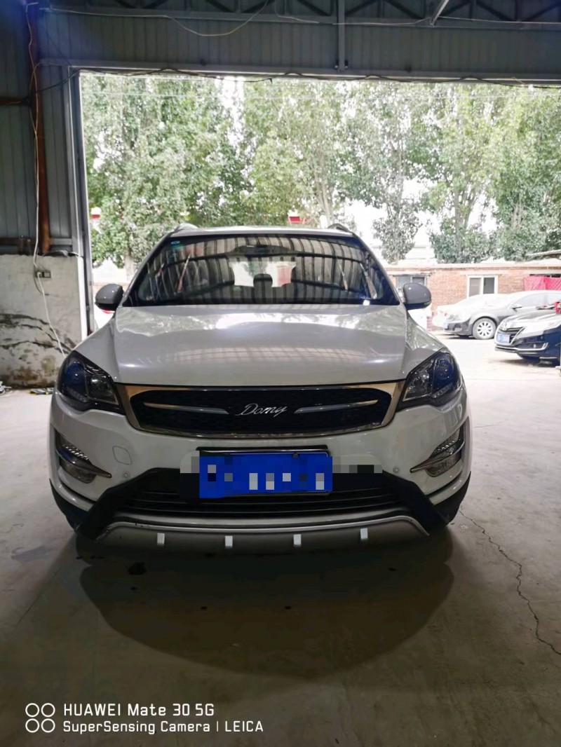 保定17年众泰大迈X51