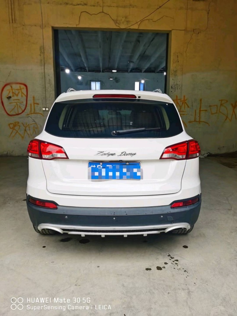 保定17年众泰大迈X59