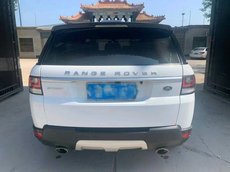 保定15年路虎揽胜运动9