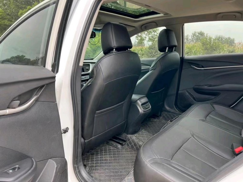 盐城19年别克英朗8