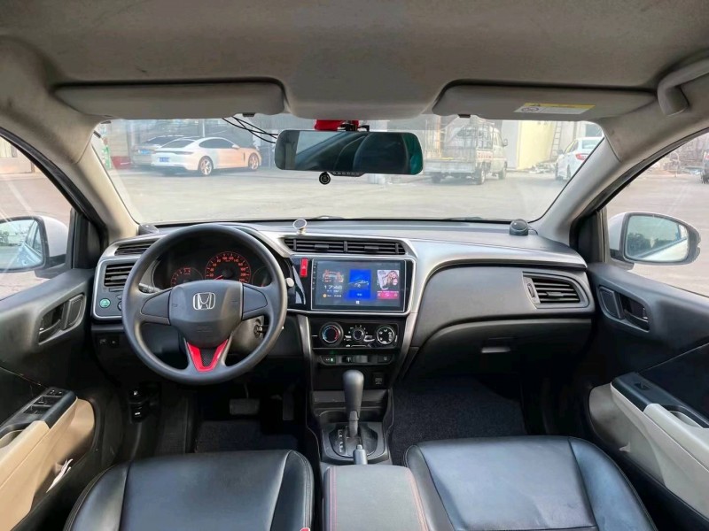 广州16年本田锋范5