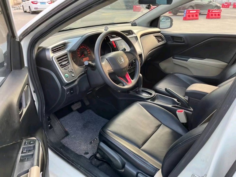 广州16年本田锋范7