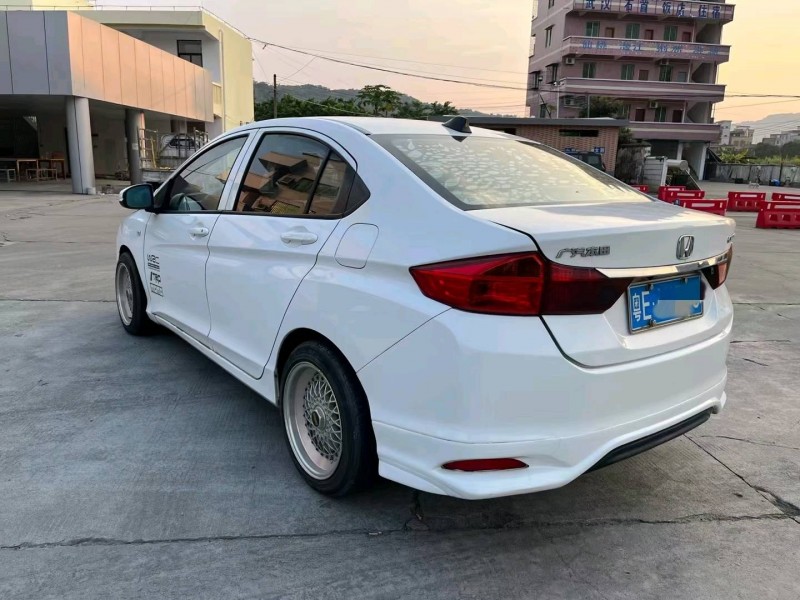 广州16年本田锋范9