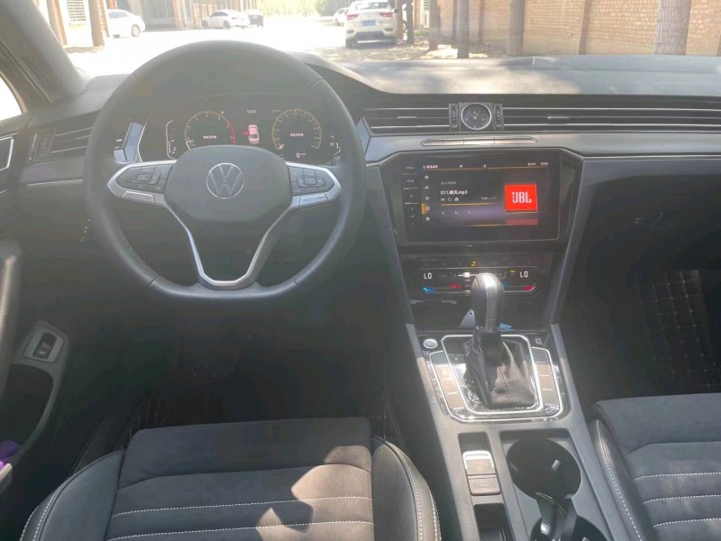 保定22年大众迈腾8