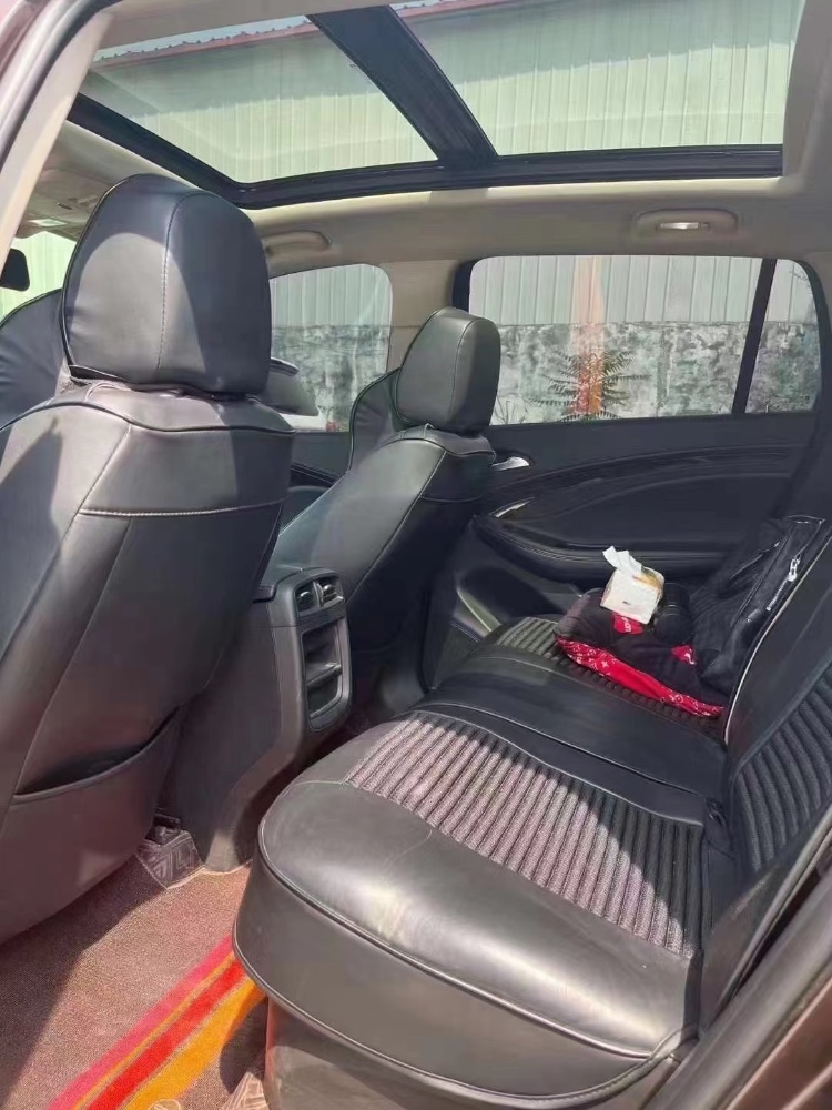 青岛20年别克昂科威7