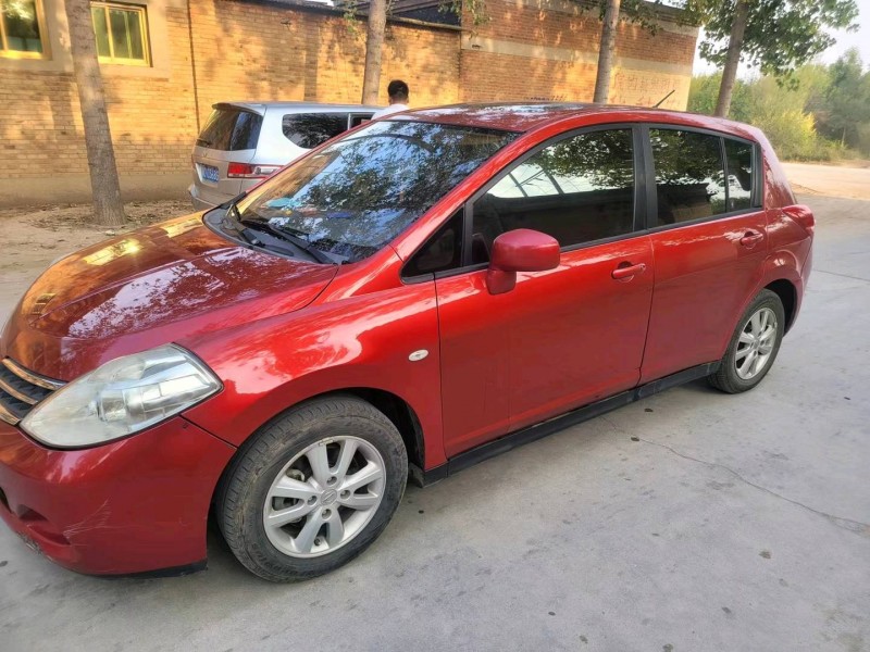 保定10年日产骐达2