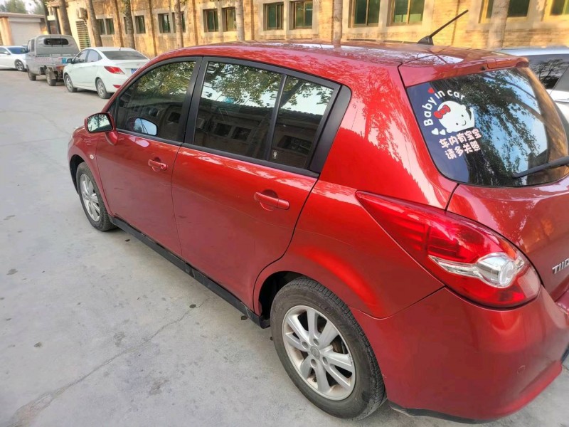 保定10年日产骐达5