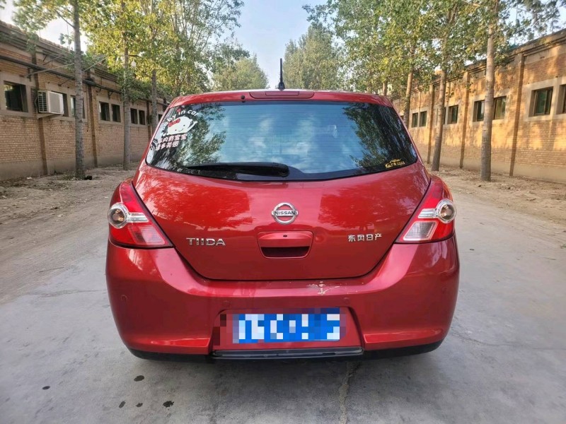 保定10年日产骐达9