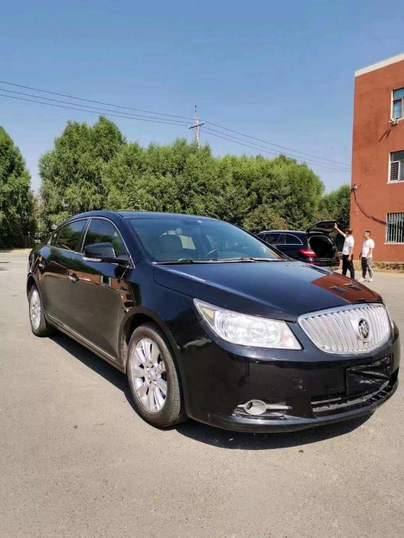 沈阳10年别克君越2