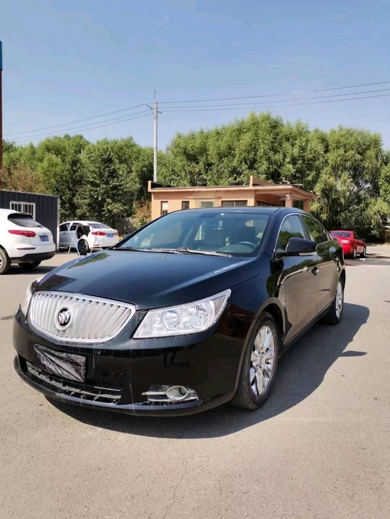 沈阳10年别克君越3