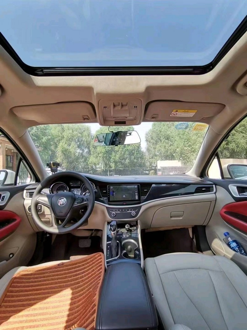 沈阳17年别克威朗5