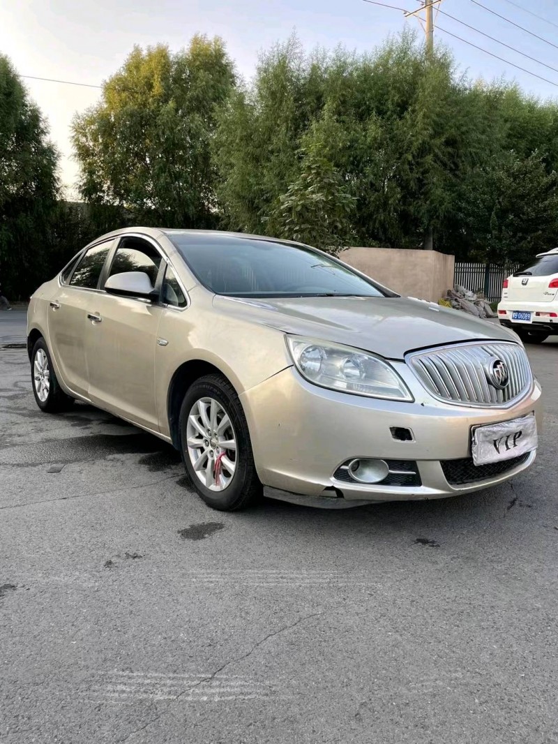 沈阳13年别克英朗3