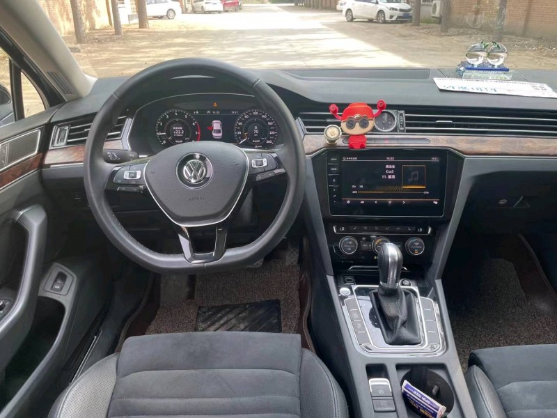 保定18年大众迈腾6