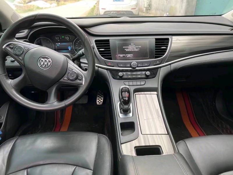 东营17年别克君越8