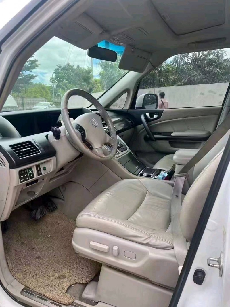 梧州12年本田艾力绅4