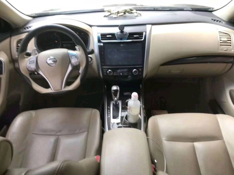 济南16年日产天籁6