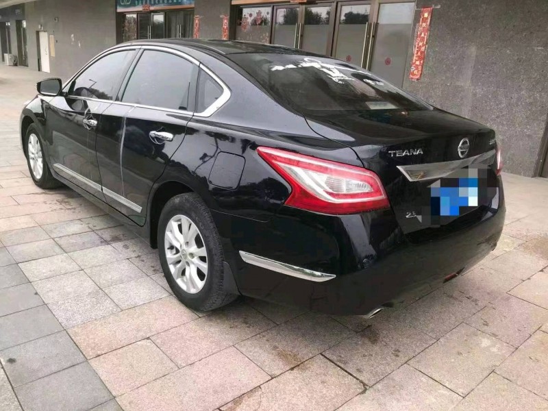 济南16年日产天籁2