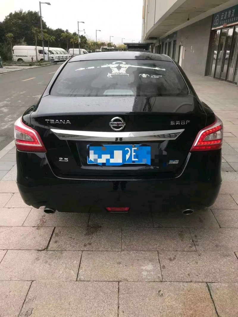 济南16年日产天籁1