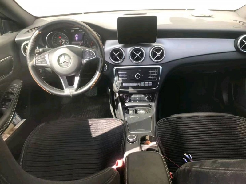 济南18年奔驰CLA5