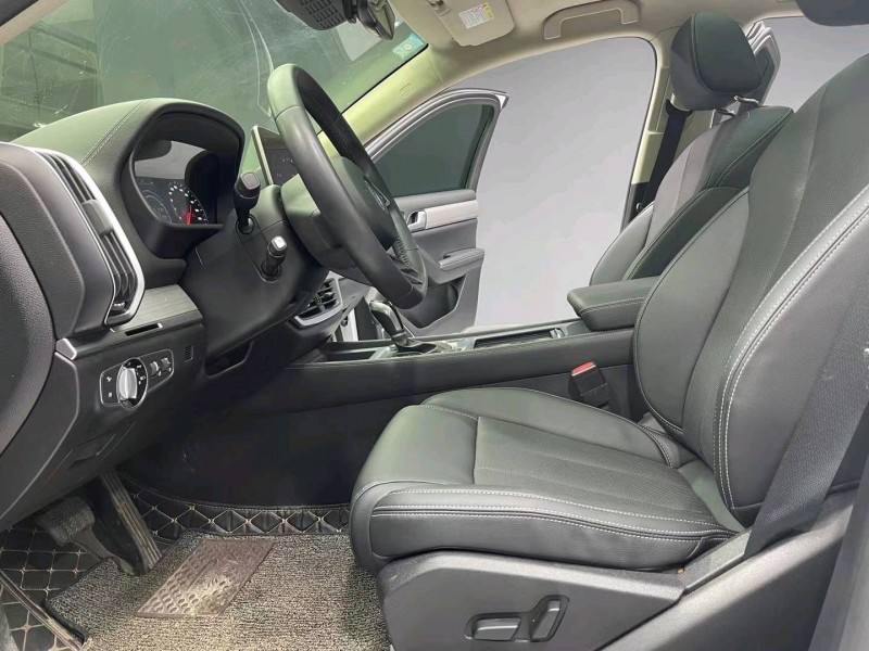 成都19年比亚迪唐6