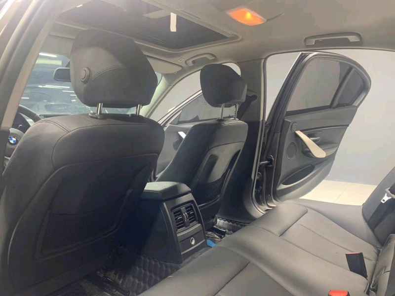 成都15年宝马3系3