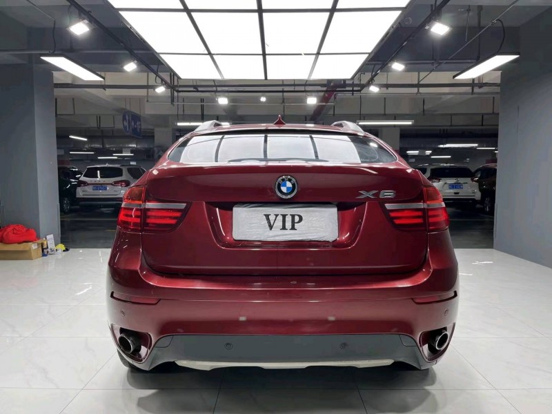 成都14年宝马X68