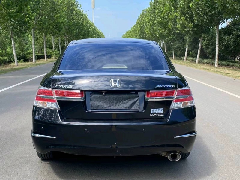 徐州13年本田雅阁1