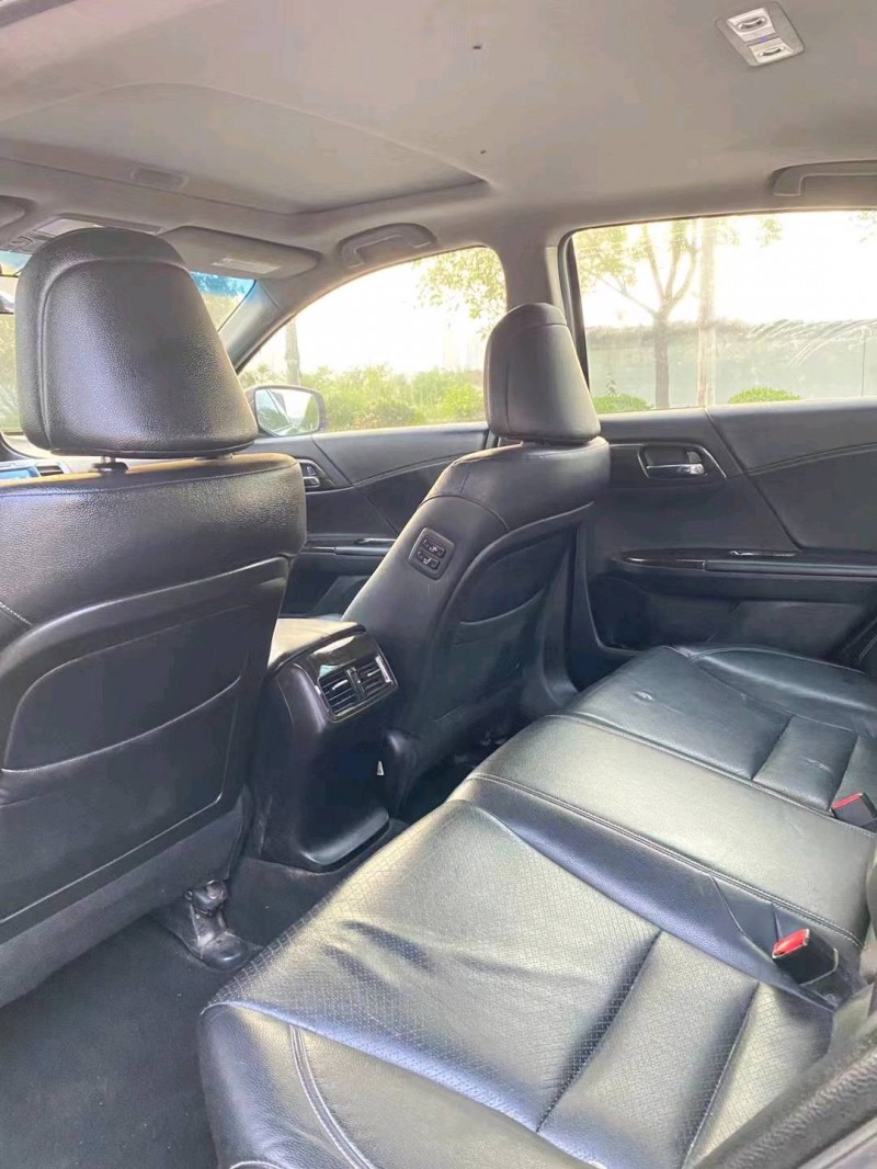 徐州14年本田雅阁5