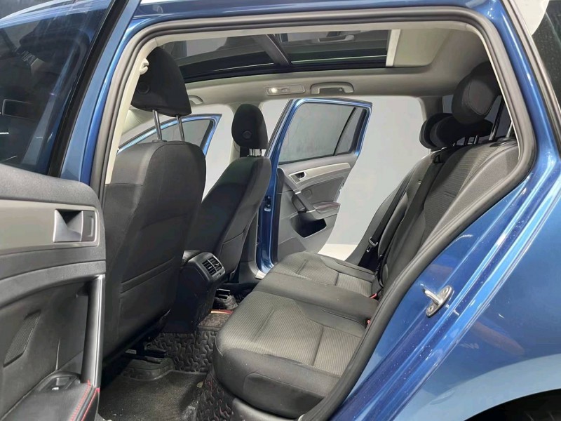 成都16年大众高尔夫·嘉旅3