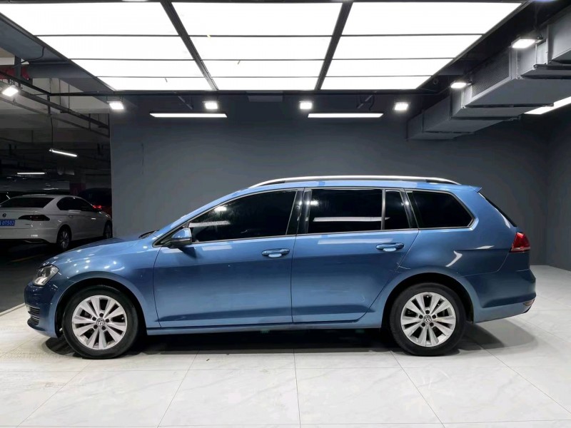 成都16年大众高尔夫·嘉旅7