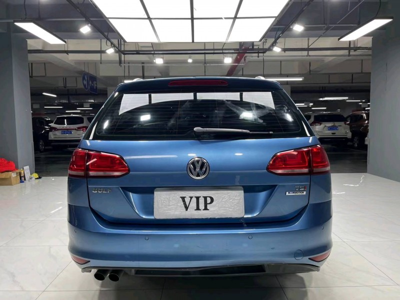 成都16年大众高尔夫·嘉旅8