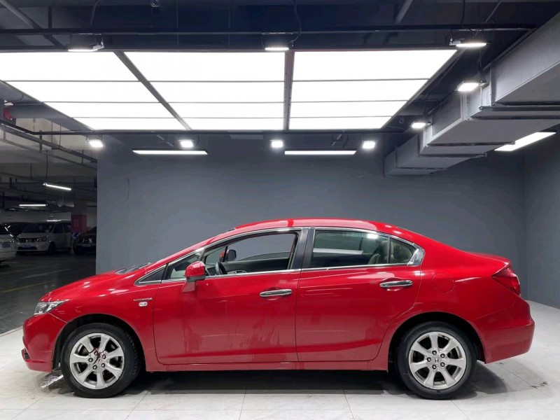 成都14年本田思域2