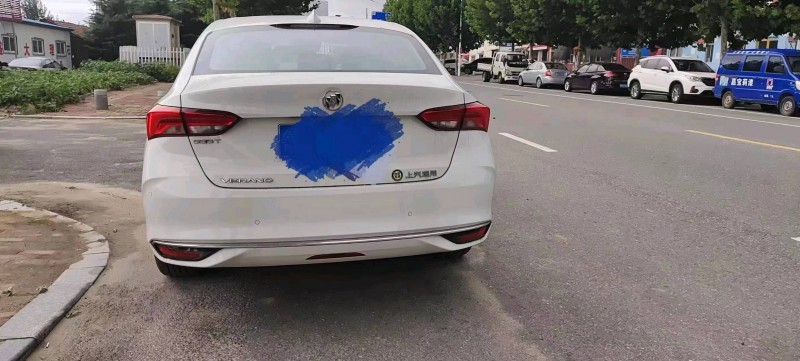 枣庄22年别克威朗9