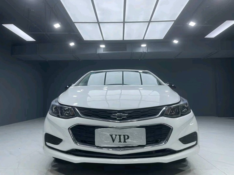 成都19年雪佛兰科鲁兹1