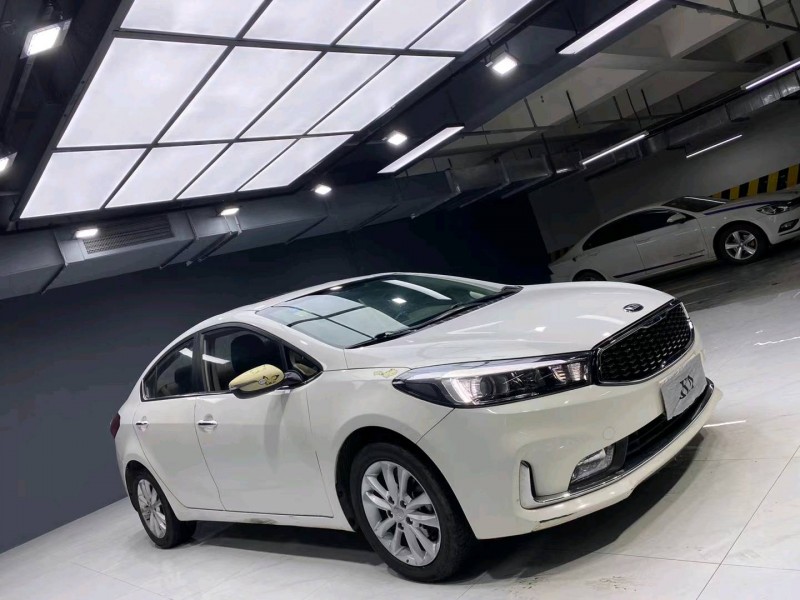 成都16年起亚K32