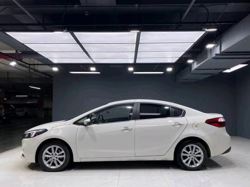 成都16年起亚K36