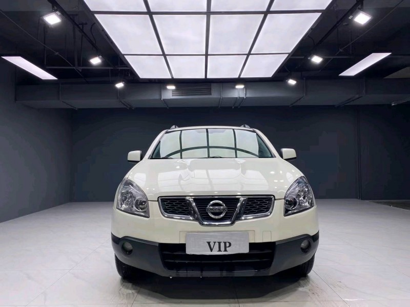 成都14年日产逍客1