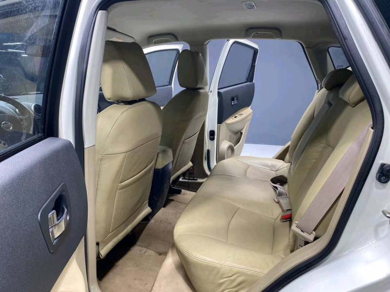 成都14年日产逍客3