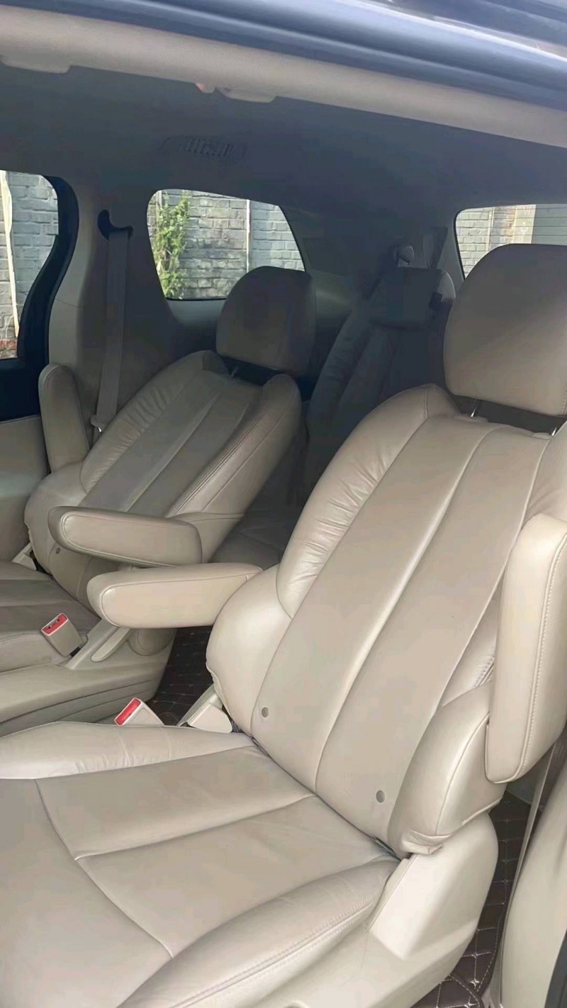 东营17年别克GL83