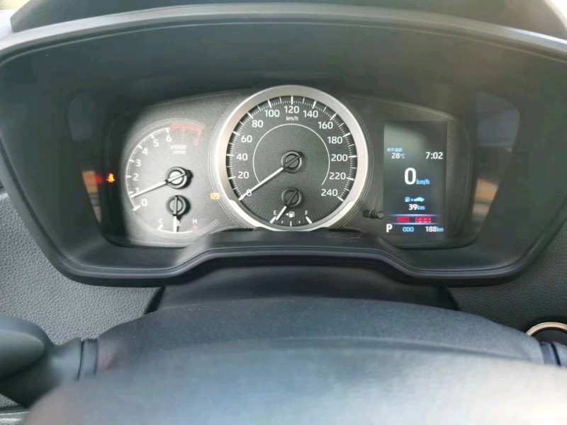 安顺22年丰田雷凌6