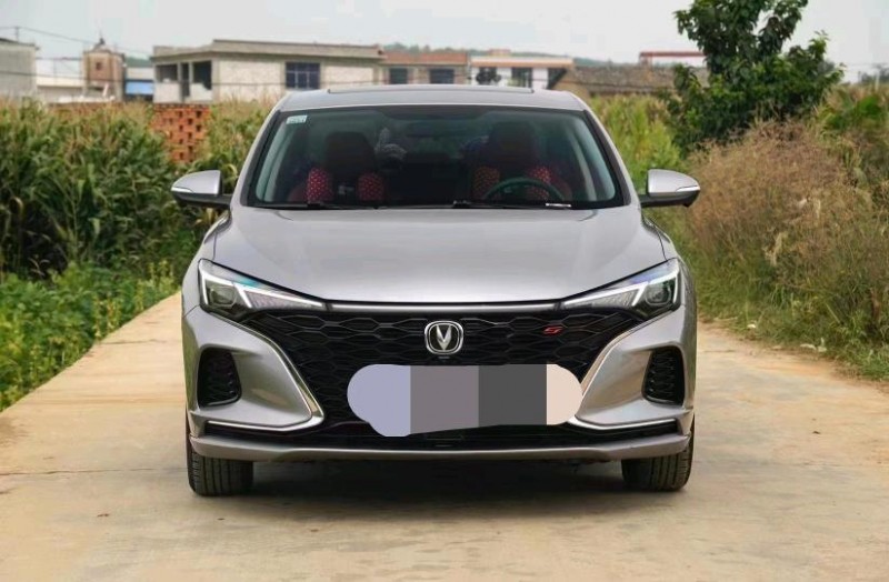 保山21年長安汽車逸動1