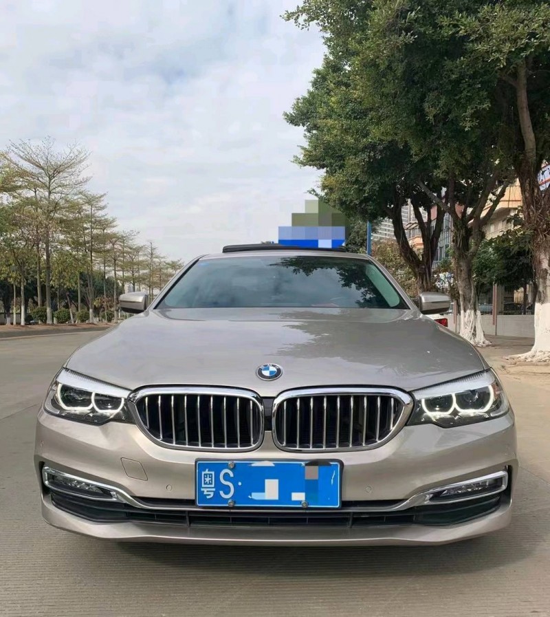 广州17年宝马5系1