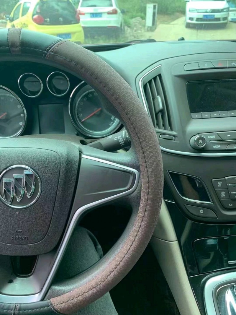 枣庄17年别克君威7