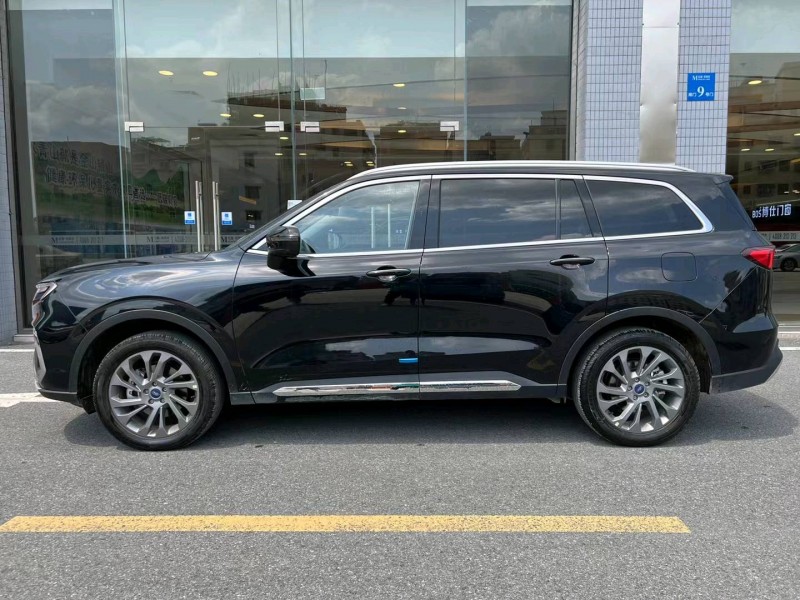 广州21年福特领裕8