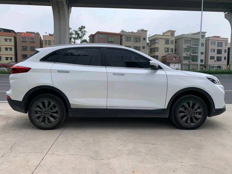 广州21年威马汽车EX-55