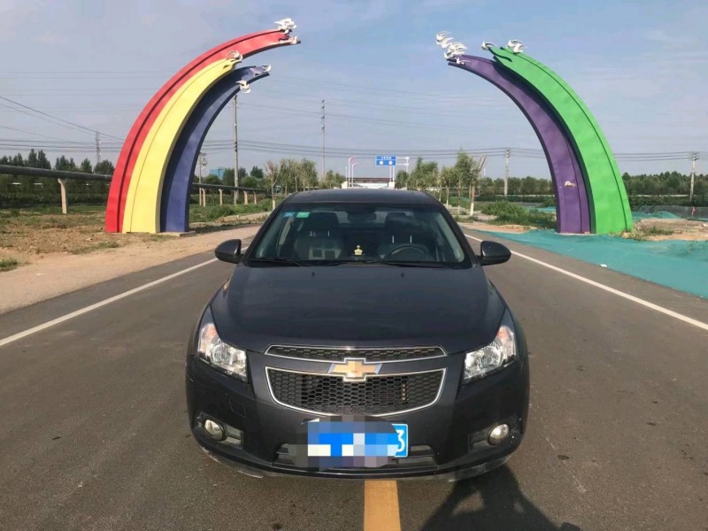 潍坊13年雪佛兰科鲁兹1